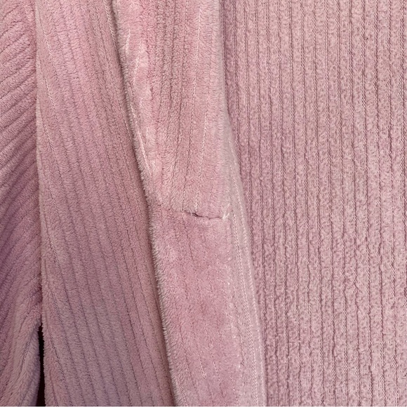 Hotel Spa Collection Pink Robe with Pockets - Bath Robe, Velour, Plush - Picture 4 of 7